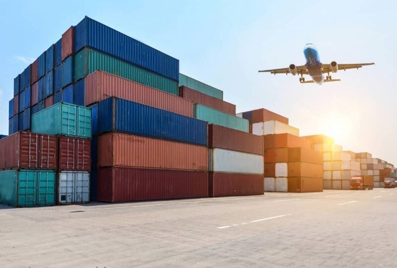 Freight forwarding documentation and containers